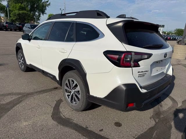 2024 Crystal White Pearl Subaru Outback Premium AWD SUV