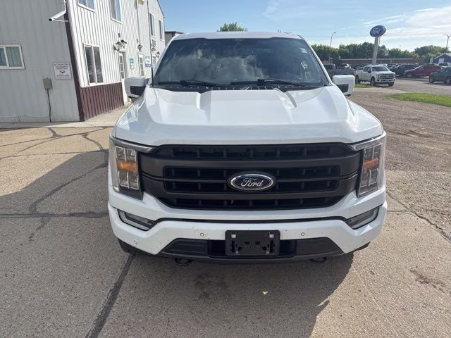 2021 Oxford White Ford F-150 Lariat 4X4 Truck