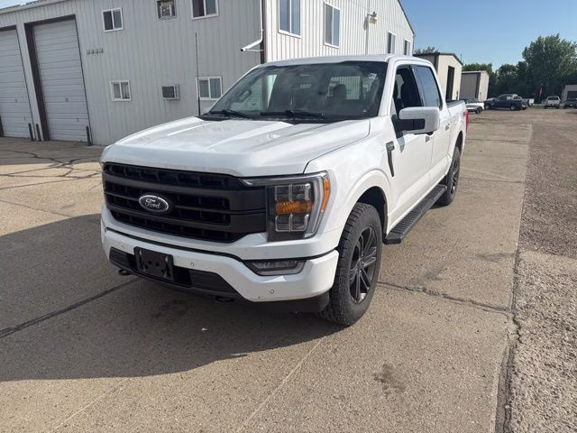 2021 Oxford White Ford F-150 Lariat 4X4 Truck