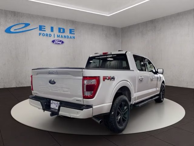 2021 Oxford White Ford F-150 Lariat 4X4 Truck