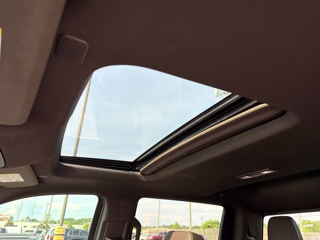 2023 Summit White GMC Sierra 1500 Denali 4X4 Truck