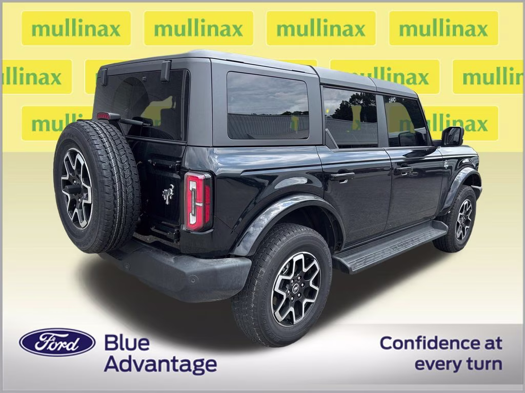 2025 Shadow Black Ford Bronco Outer Banks 4X4 SUV