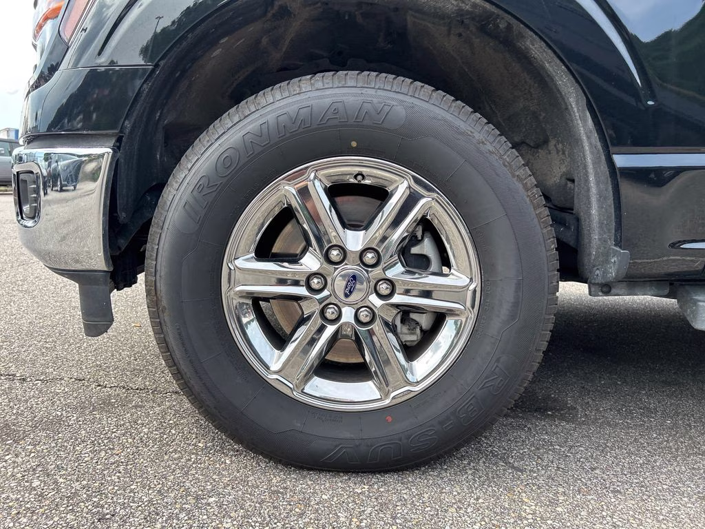2024 Agate Black Metallic Ford F-150 XLT 4X4 Truck