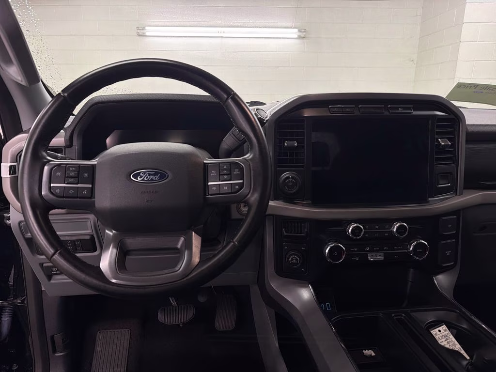 2024 Agate Black Metallic Ford F-150 XLT 4X4 Truck