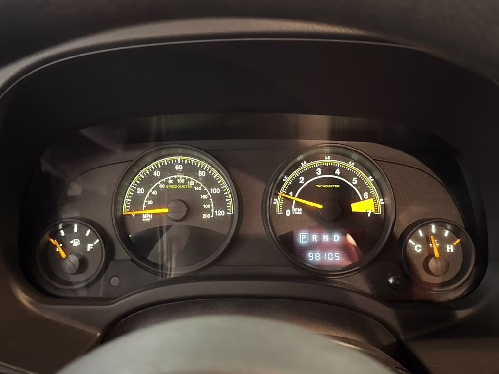 2015 Granite Crystal Metallic Clearcoat Jeep Patriot Sport FWD SUV