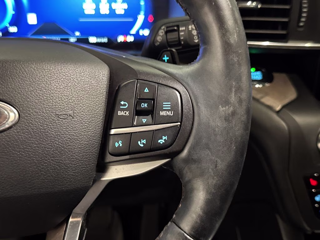2020 Blue Metallic Ford Explorer Platinum 4X4 SUV