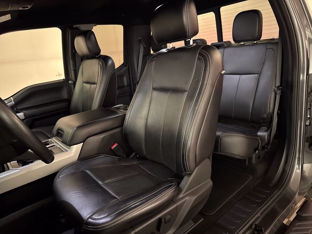 2020 Magnetic Ford F-150 Lariat RWD Truck