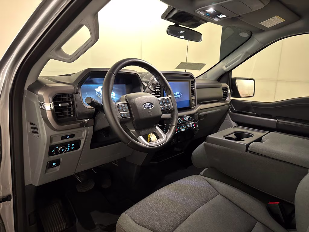 2025 Iconic Silver Metallic Ford F-150 XLT 4X4 Truck