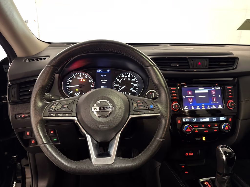 2018 Magnetic Black Nissan Rogue SL FWD SUV