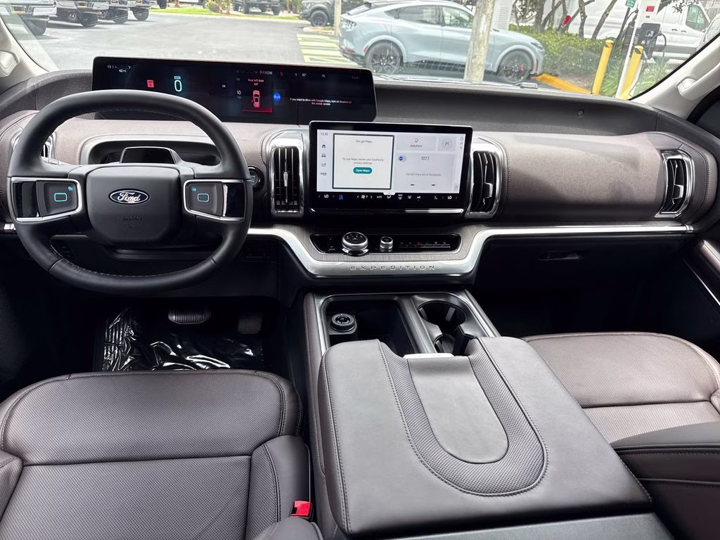 2026 Agate Black Metallic Ford Expedition Max Platinum 4X4 SUV