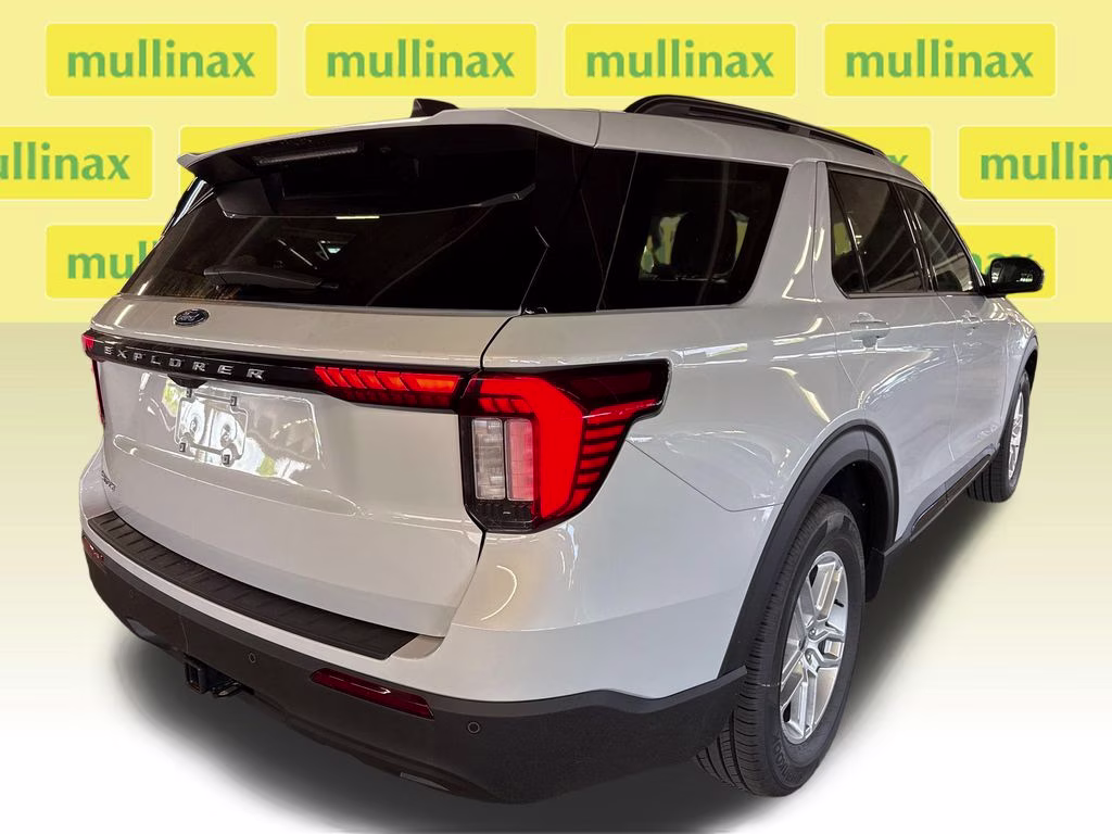 2026 White Metallic Ford Explorer Active RWD SUV