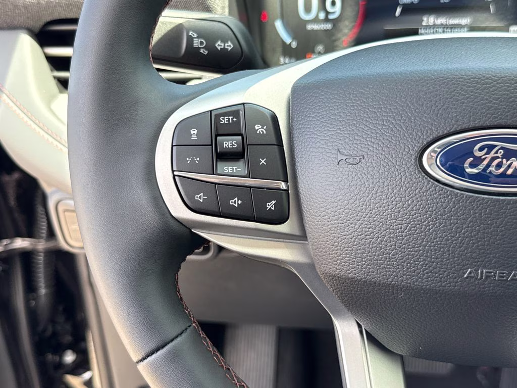 2026 Agate Black Metallic Ford Explorer Active RWD SUV