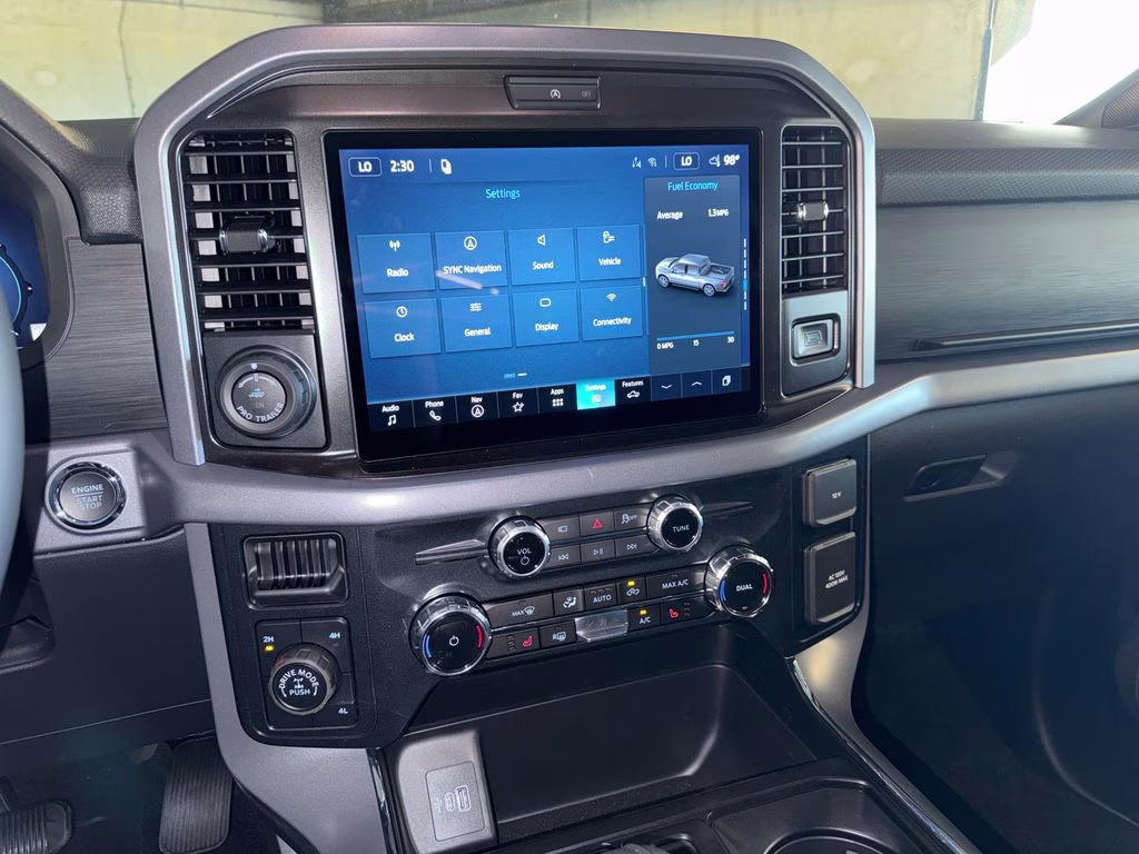 2026 Avalanche Ford F-150 XLT 4X4 Truck