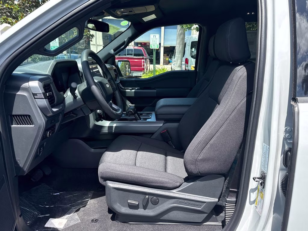 2026 Avalanche Ford F-150 XLT 4X4 Truck
