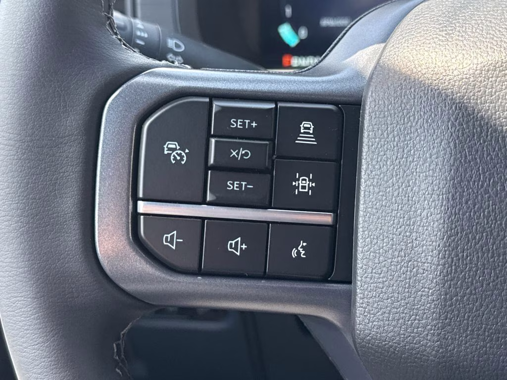 2026 Avalanche Ford F-150 XLT 4X4 Truck