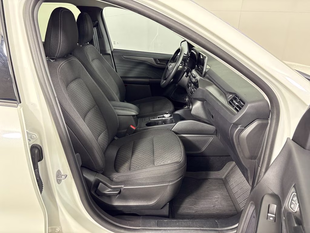 2023 White Metallic Ford Escape Active AWD SUV
