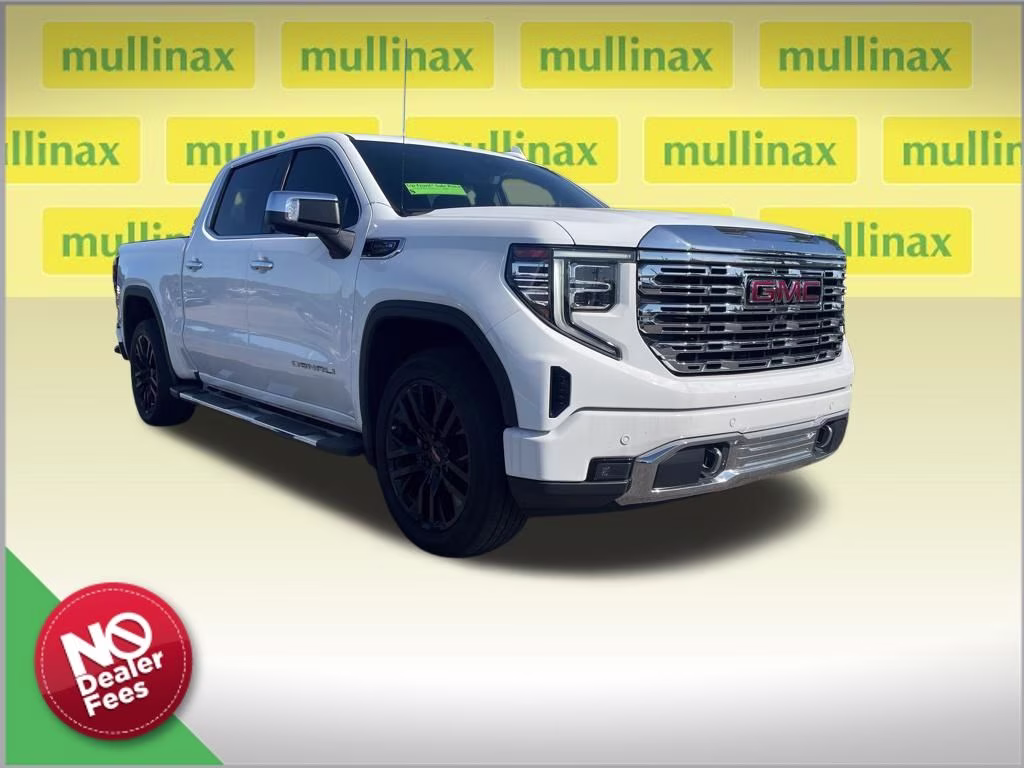 2023 GMC Sierra 4WD Crew Cab Short Box Denali's photo