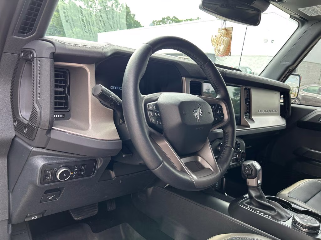 2025 Shadow Black Ford Bronco Outer Banks 4X4 SUV