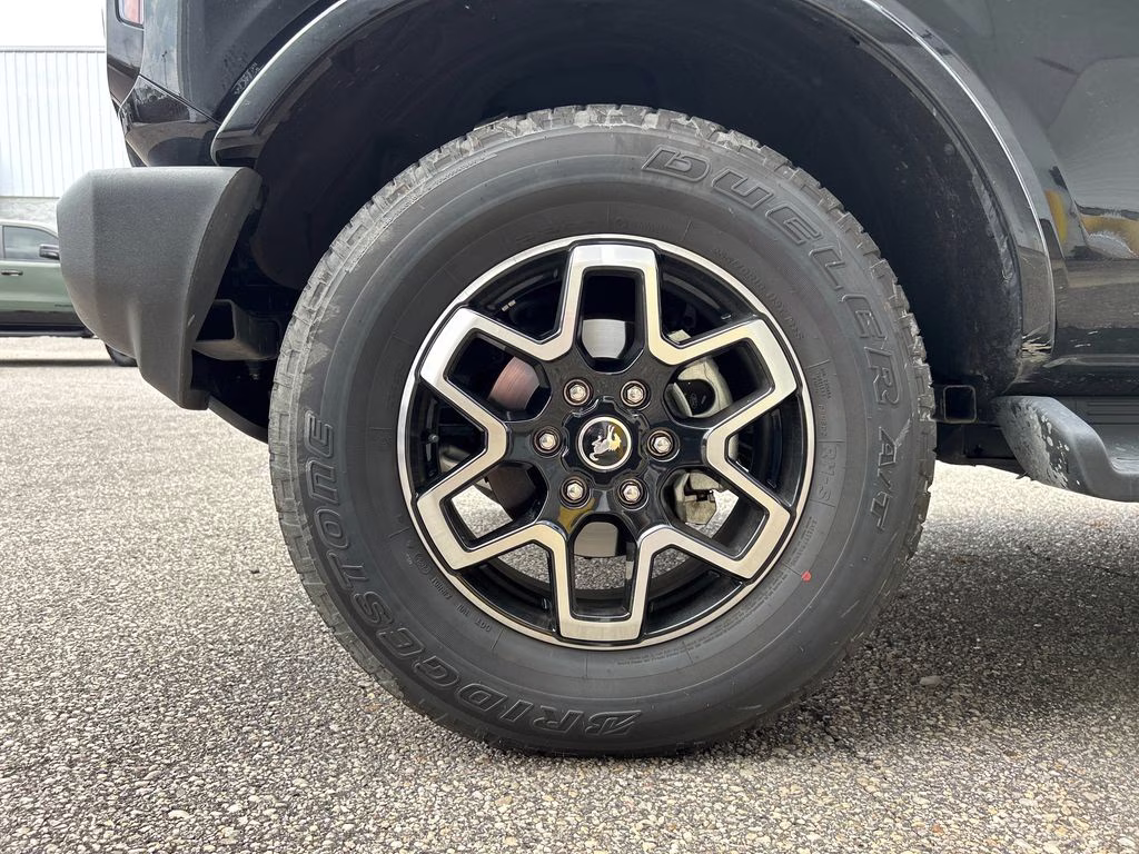 2025 Shadow Black Ford Bronco Outer Banks 4X4 SUV