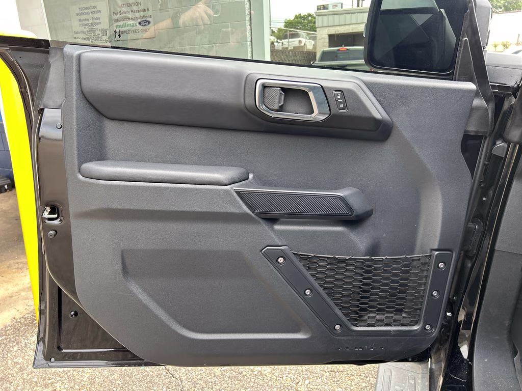 2025 Shadow Black Ford Bronco Outer Banks 4X4 SUV