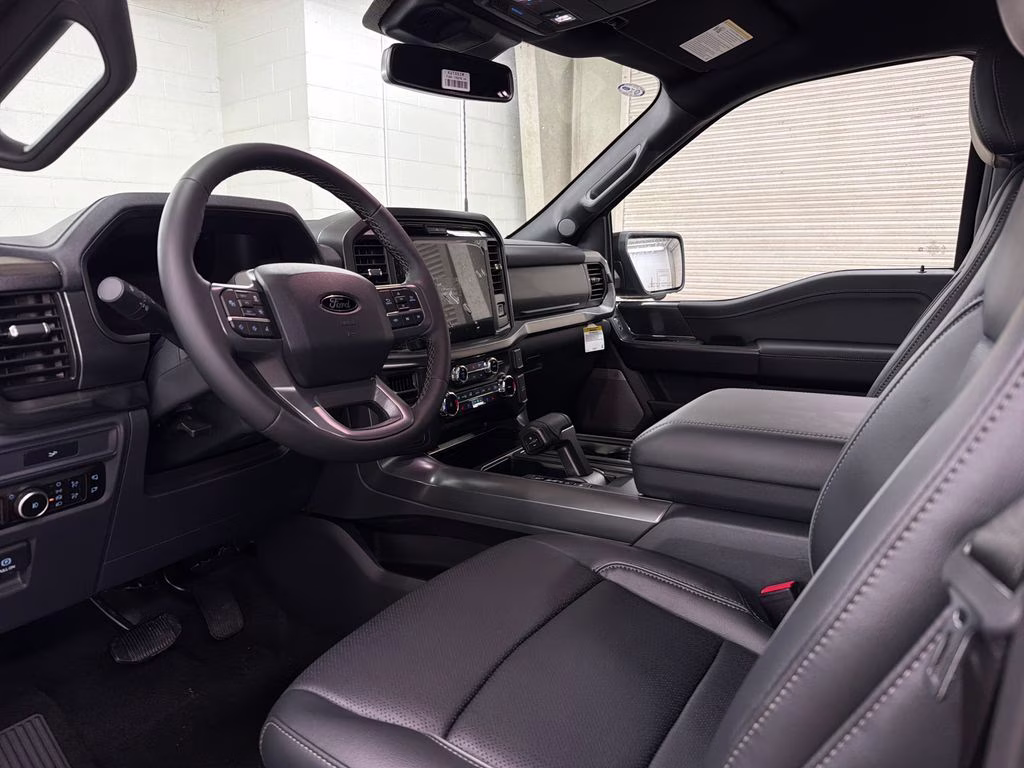 2026 AGATE BLACK Ford F-150 Lariat 4X4 Truck