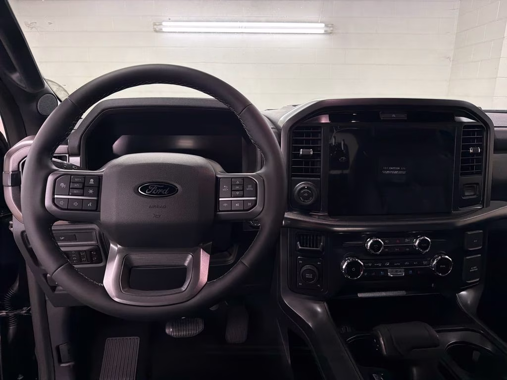 2026 AGATE BLACK Ford F-150 Lariat 4X4 Truck