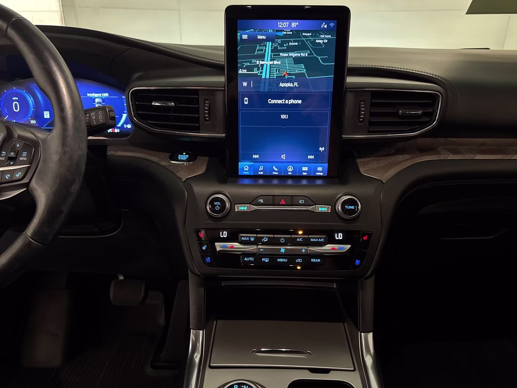 2020 Blue Metallic Ford Explorer Platinum 4X4 SUV
