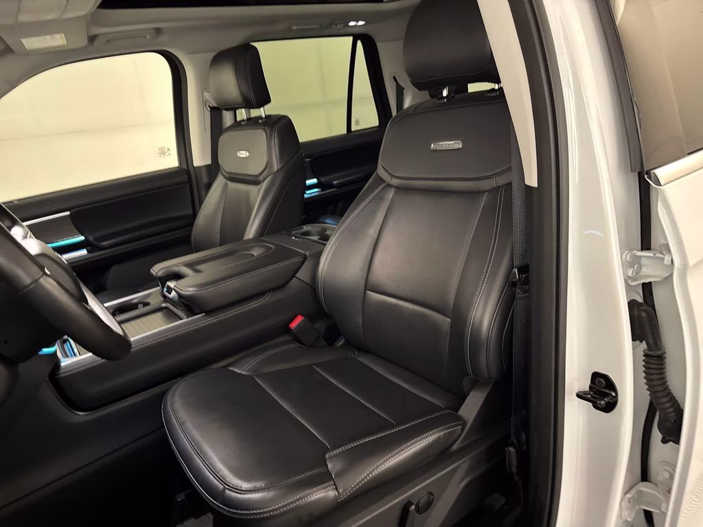2025 Oxford White Ford Expedition Max Platinum 4X4 SUV