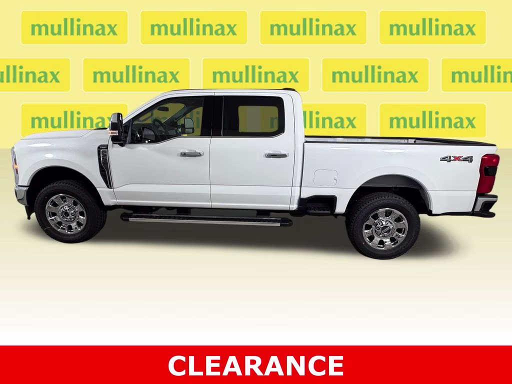 2026 Star White Metallic Tri-Coat Ford Super Duty F-250 SRW Lariat 4X4 Truck