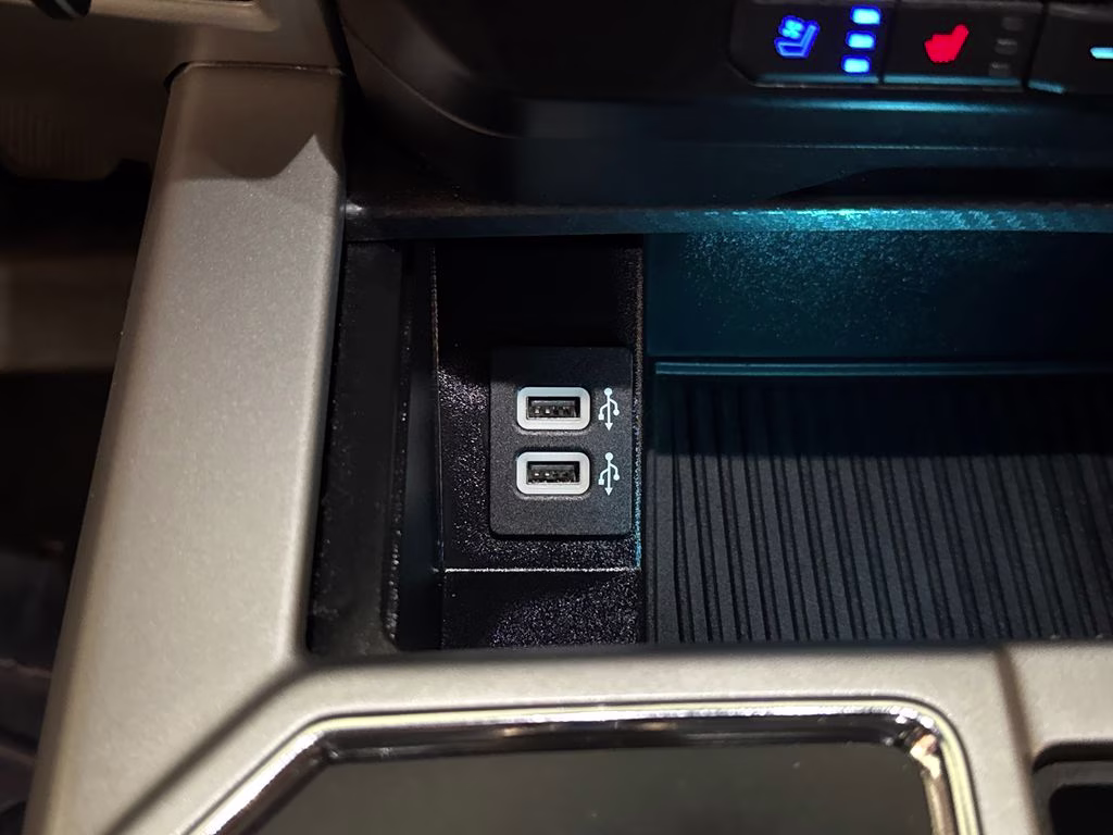 2020 Magnetic Ford F-150 Lariat RWD Truck