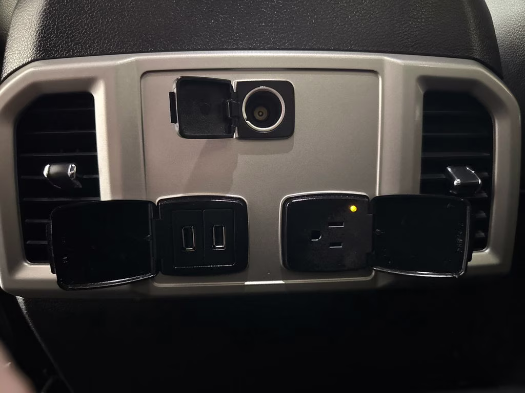 2020 Magnetic Ford F-150 Lariat RWD Truck