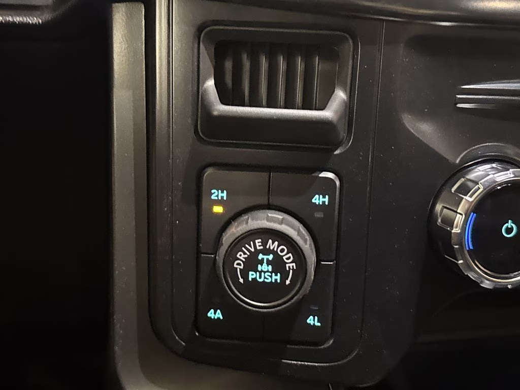 2026 Antimatter Blue Metallic Ford F-150 Lariat 4X4 Truck