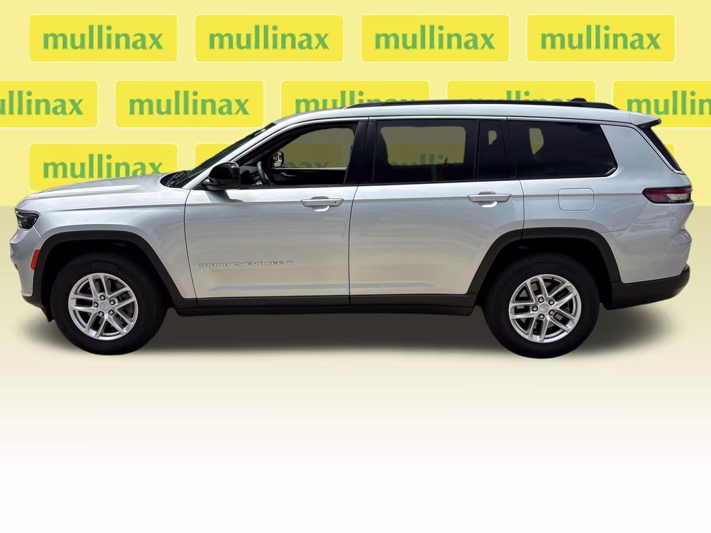 2025 Silver Zynith Jeep Grand Cherokee L Laredo RWD SUV