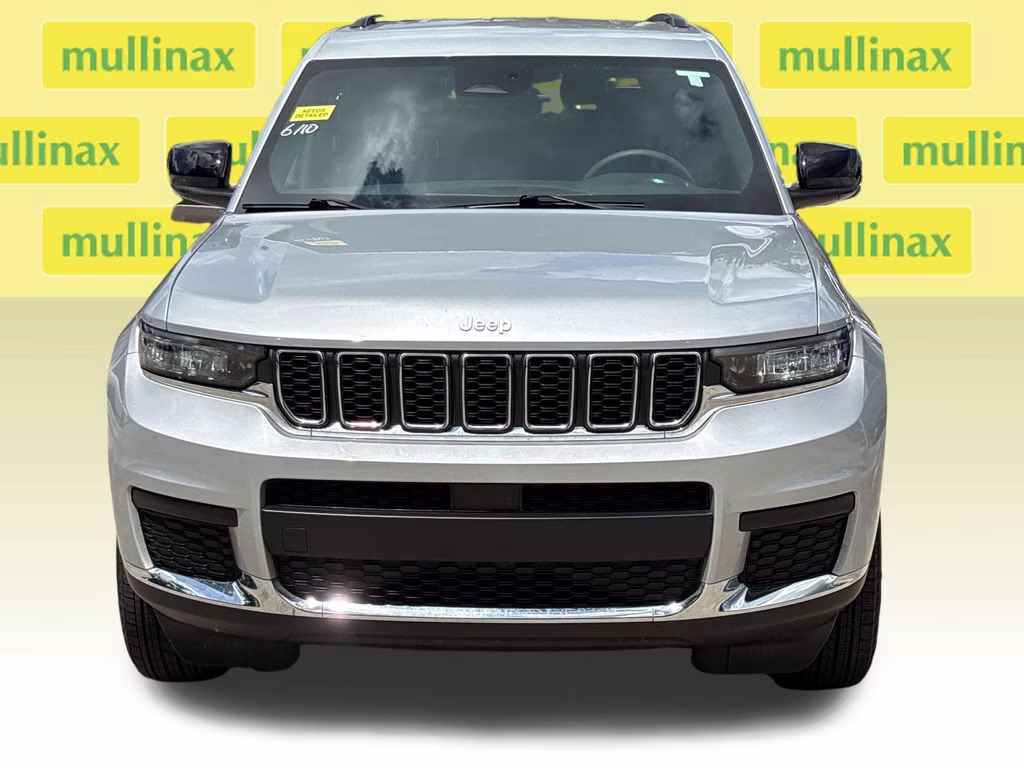 2025 Silver Zynith Jeep Grand Cherokee L Laredo RWD SUV