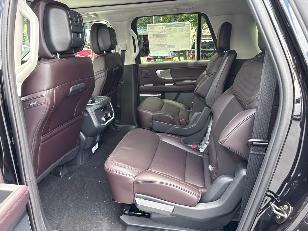 2026 Agate Black Metallic Ford Expedition Max Platinum 4X4 SUV