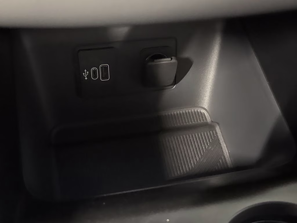 2026 White Metallic Ford Explorer Active RWD SUV
