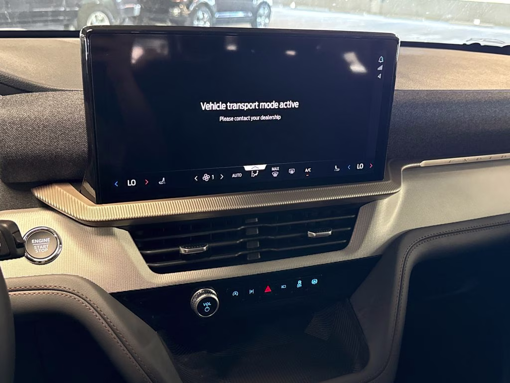 2026 White Metallic Ford Explorer Active RWD SUV