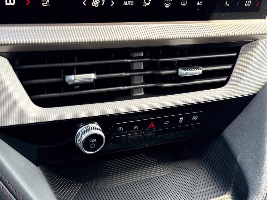 2026 Agate Black Metallic Ford Explorer Active RWD SUV