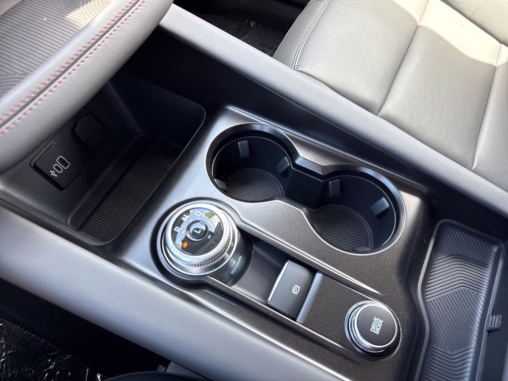 2026 Agate Black Metallic Ford Explorer Active RWD SUV