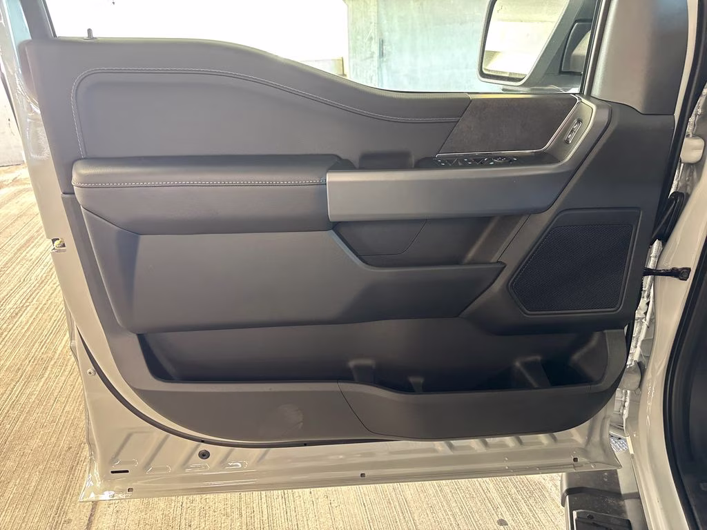 2026 Avalanche Ford F-150 XLT 4X4 Truck
