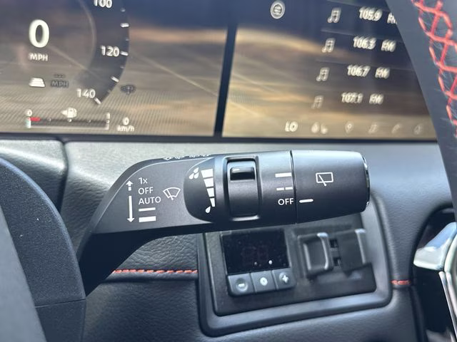 2025 Alpine Metallic/Super Black Nissan Armada PRO-4X 4X4 SUV