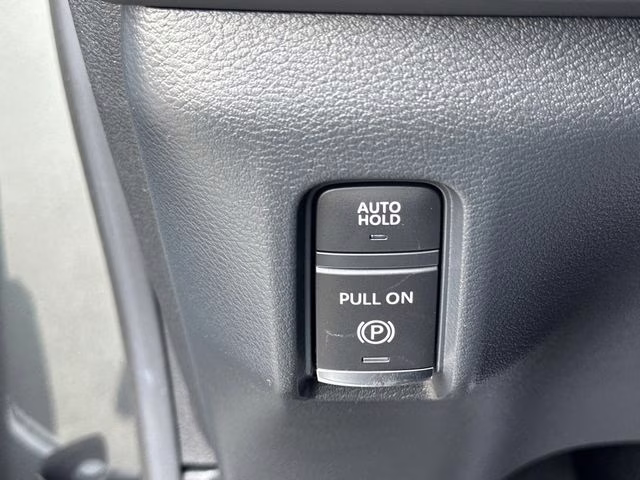 2025 Alpine Metallic/Super Black Nissan Armada PRO-4X 4X4 SUV