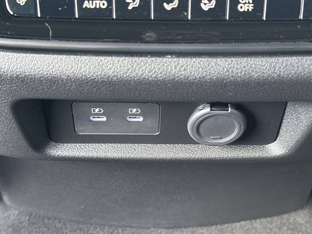 2025 Alpine Metallic/Super Black Nissan Armada PRO-4X 4X4 SUV