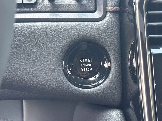 2025 Alpine Metallic/Super Black Nissan Armada PRO-4X 4X4 SUV