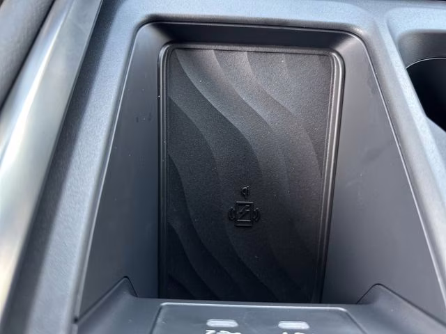 2025 Alpine Metallic/Super Black Nissan Armada PRO-4X 4X4 SUV