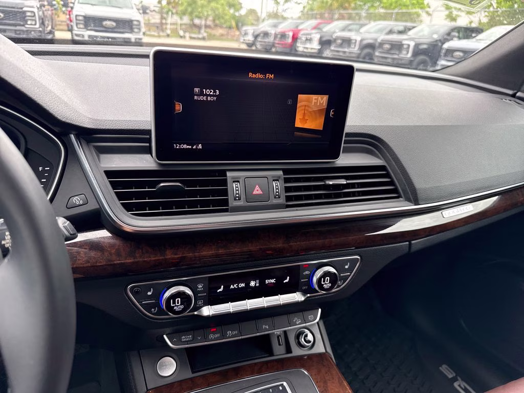 2020 Moonlight Blue Metallic Audi Q5 45 Premium Plus AWD SUV