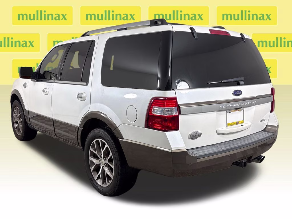 2016 White Platinum Clearcoat Metallic Ford Expedition King Ranch RWD SUV