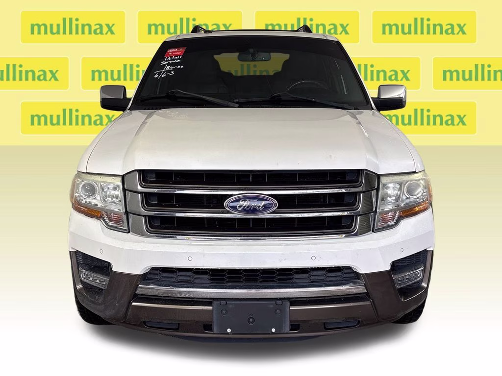 2016 White Platinum Clearcoat Metallic Ford Expedition King Ranch RWD SUV