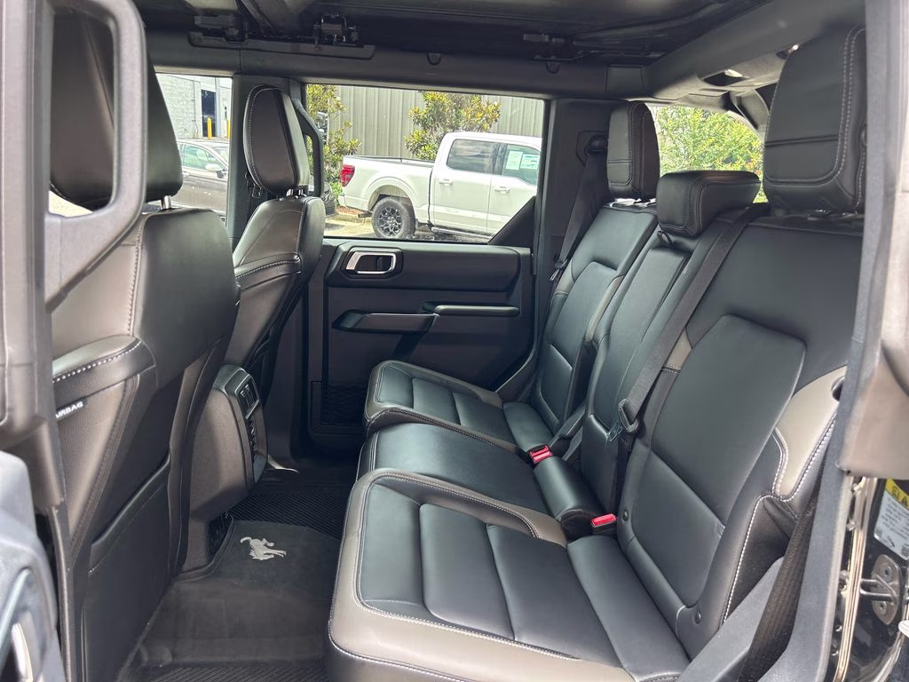 2025 Shadow Black Ford Bronco Outer Banks 4X4 SUV