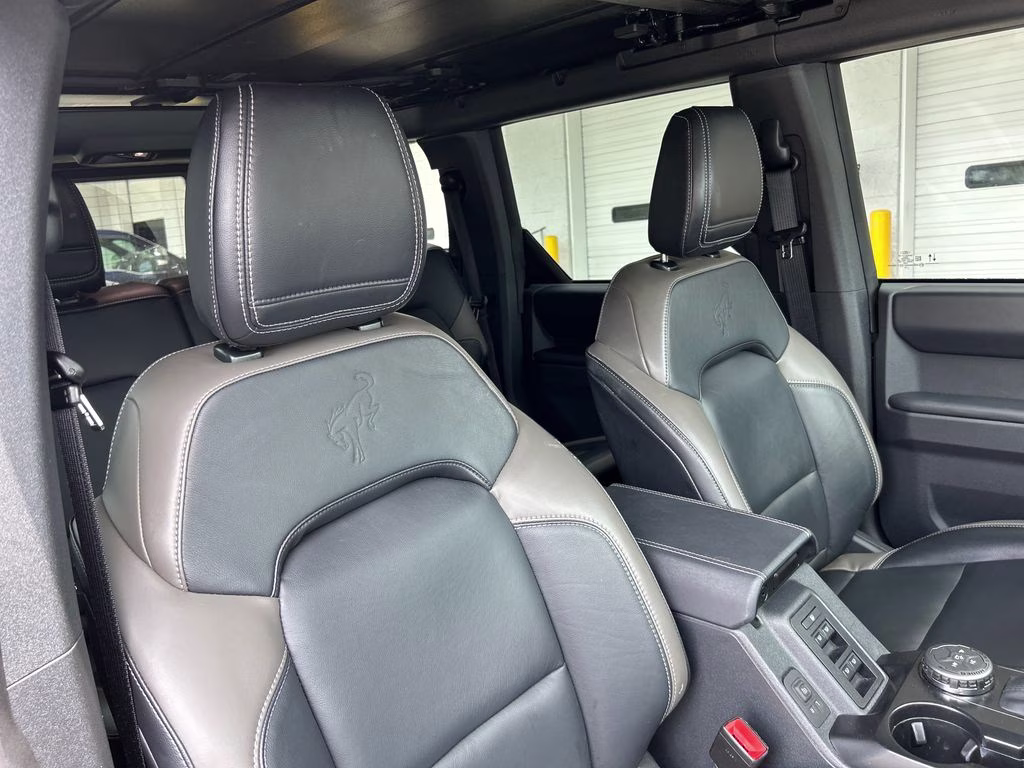 2025 Shadow Black Ford Bronco Outer Banks 4X4 SUV
